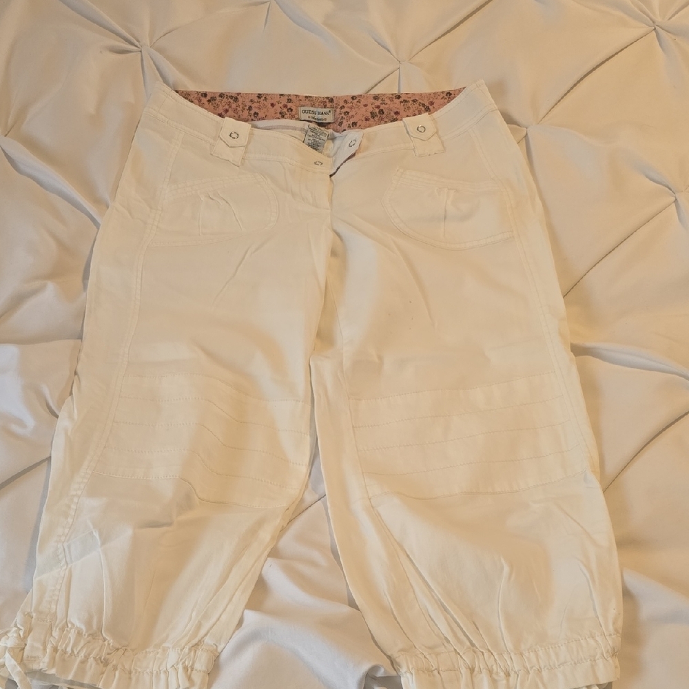 Guess White Capri Pants with Floral Lining